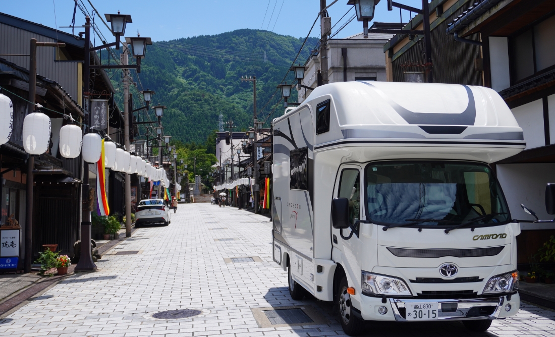 富山発 自由行き。